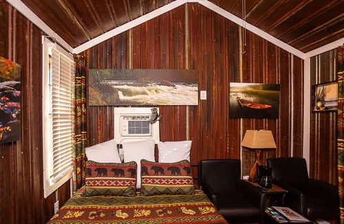 Benton Hotel | Yowie Cabin