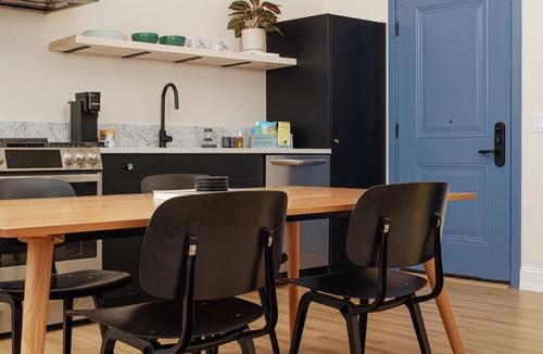 Queen Village Hotel | YOWIE (Hotel & Shop)