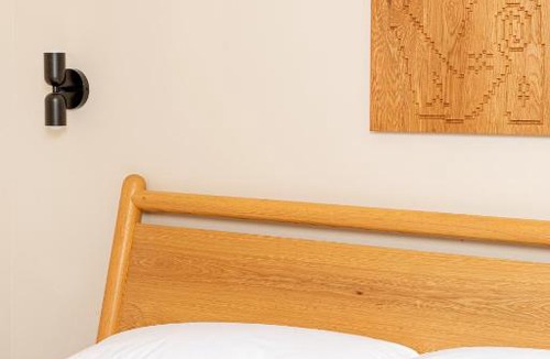 Queen Village Hotel | YOWIE Hotel