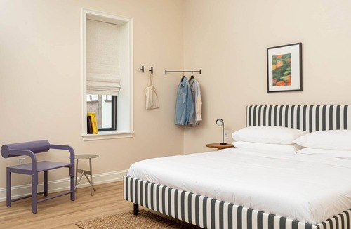 Queen Village Apartment | Yowie - Suite 306 Hideaway King