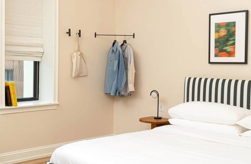 Queen Village Apartment | Yowie - Suite 306 Hideaway King