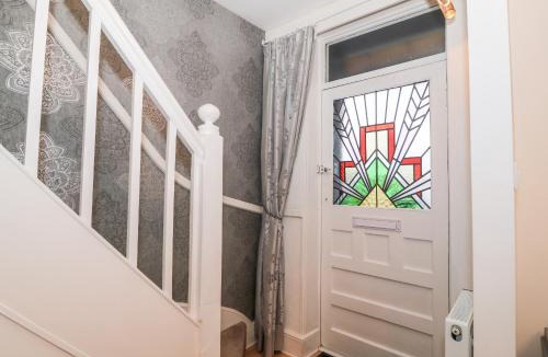 Rhiwbryfdir House | Yr Adfa The Retreat