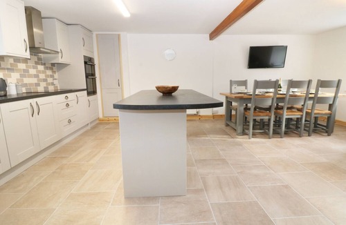 Dinas Cottage | Ysgubor Fawr