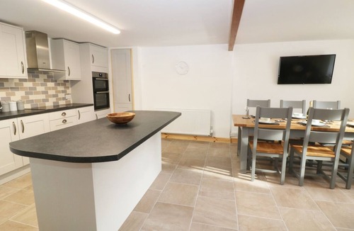 Dinas Cottage | Ysgubor Fawr
