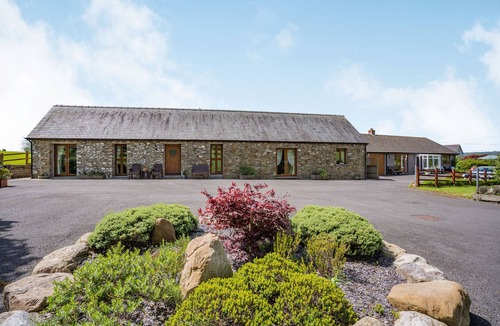 Llanedy Cottage | Ysgubor Hir