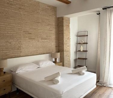 La Roqueta Apartment | Yturralde by Alma Suites