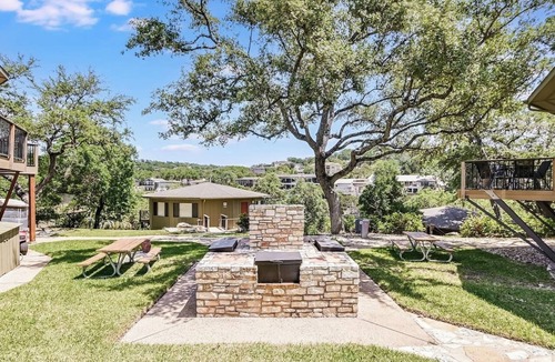 Lakeway Villa | Yucca #18 - Treetop Haven with Pool Access