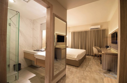 Gorontalo Hotel | Yulia Hotel Managed by HIG