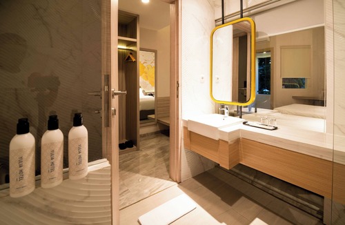 Gorontalo Hotel | Yulia Hotel Managed by HIG