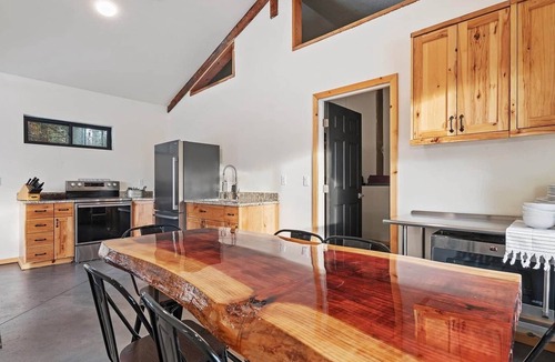 Idaho City RV Rental | Yurt 2 - The Gold Miner