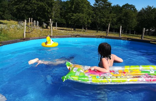 Donzy Cabin | Yurt B & B on magnificent property