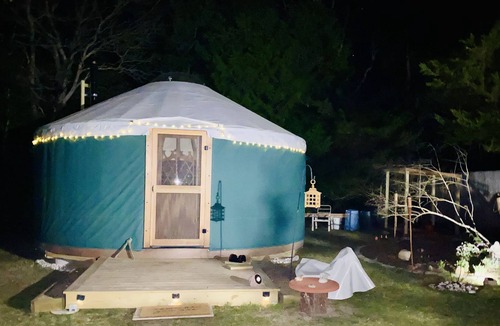Westhampton House | YURT JUST 3 MILES TO THE BEACH