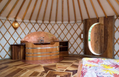 Semur-en-Auxois Cabin | Yurt "LaDesirade