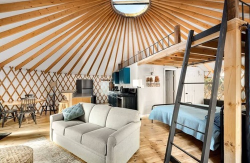 Wardensville House | Yurt w/hot tub & fire pit near Lost River