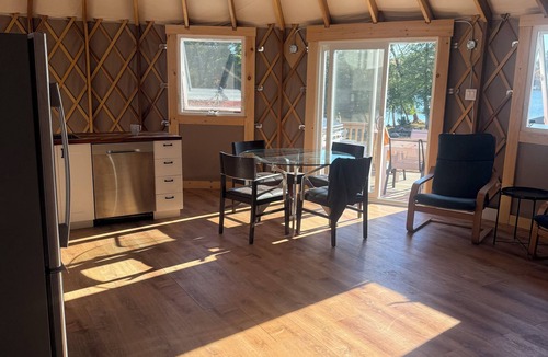 Lanark Highlands Cottage | Yurtopia on the Lake