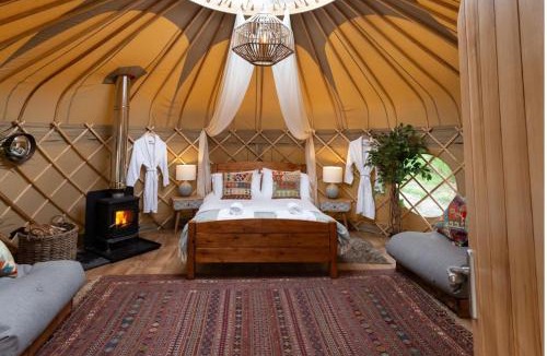 Ripon Cabin | Yurtshire Eavestone Lake - Birch Yurt