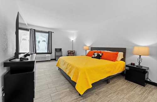 Baxley Hotel | YurZzz Inn
