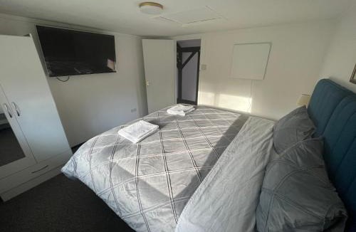 Dunton Green House | Yu’s Guest House