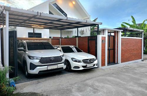 Bangunjiwo Villa | Yustien Homestay Jogja 3 Bedroom - Private Villa