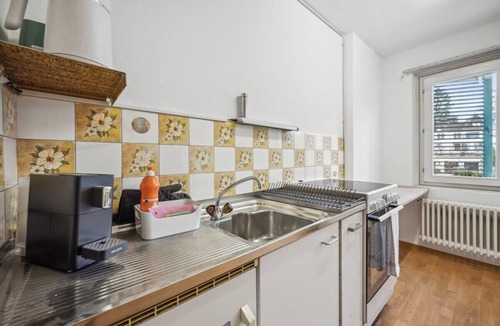 Seebach Apartment | Zürich 2BR Apt: Essential Comfort & Access