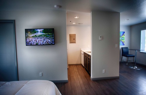 St. Robert Hotel | Z Loft Extended Stay Hotel