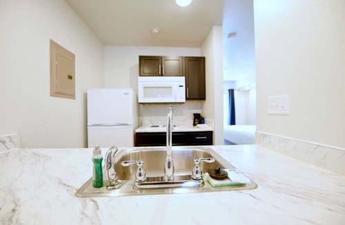 St. Robert Hotel | Z Loft Extended Stay Hotel