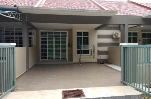 Kampung Padang Luas Apartment | Z&M homestay