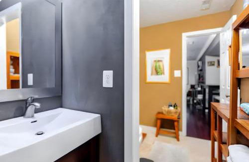 Upper Marlboro Apartment | Z Presidential Suite