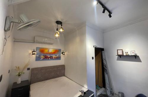 Kampung Pasir Hantu Hotel | Z&Z Budget Room