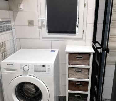 Plombiees-Les-Dijon Apartment | Zahra dor