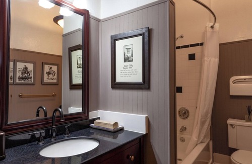 Cimarron Hotel | Zane Grey - Historic Hotel Room