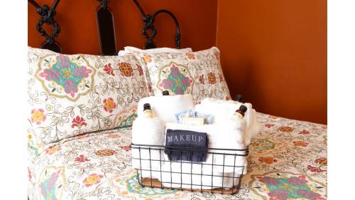 Cimarron Hotel | Zane Grey - Historic Hotel Room