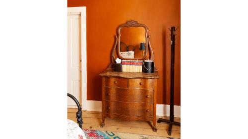 Cimarron Hotel | Zane Grey - Historic Hotel Room
