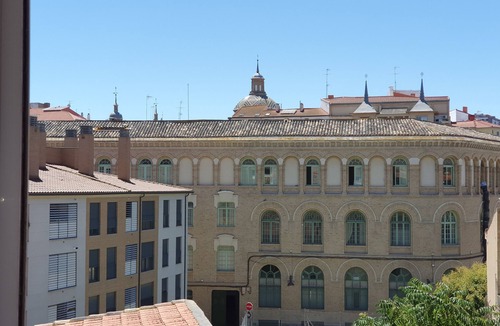 El Gancho Apartment | Zaragoza Center with GARAGE AND WIFI