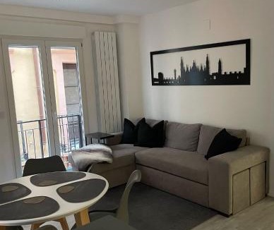 Zaragoza Old Town Apartment | ZaragozaHome El Tubo - Ideal Familias - Parking