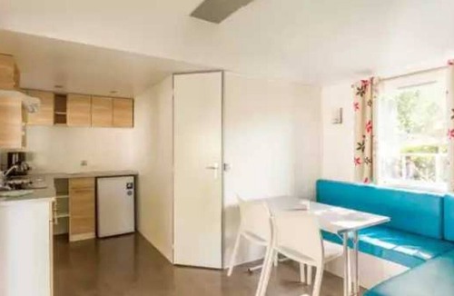 Sainte-Catherine-de-Fierbois House | ZEcamping 5 étoiles animé espace aquatique locatif BBQ 29m2 4 pers