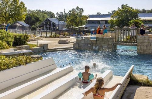 Sainte-Catherine-de-Fierbois Other | ZEcamping 5 - Top Parc Aqua - MH climatisé - Dog Friendly - Joli lac