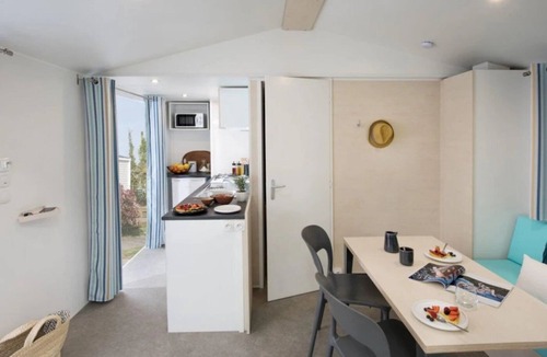 Arles-sur-Tech House | ZEcamping 3 étoiles familial piscine chauffée mobil-home TV clim 28m2
