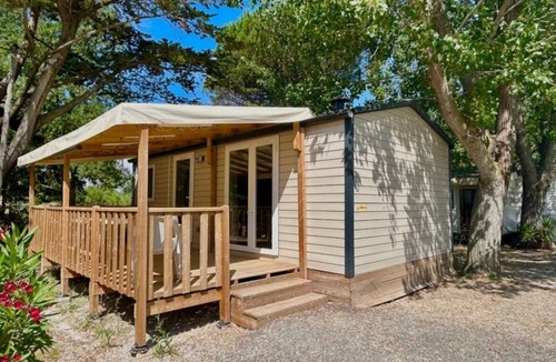 Villeneuve-les-Maguelone House | ZEcamping 2 étoiles piscine 4km plage mobil-home TV clim 29m2 4 pers