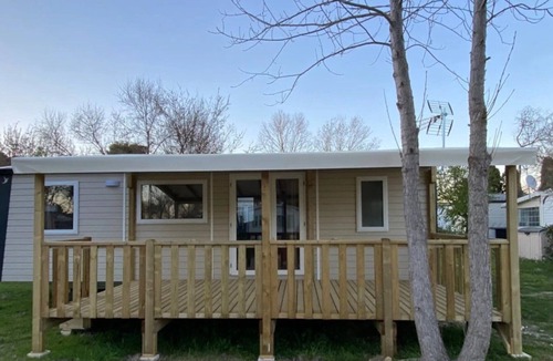 Villeneuve-les-Maguelone House | ZEcamping 2* piscine mobil-home TV clim 35m2 6 pers
