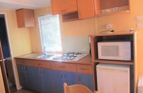 Saint-Jean-Pla-de-Corts House | ZEcamping 3 étoiles animé piscine chauffée pet friendly locatif TV 24m2