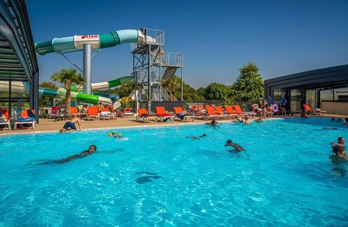 Tharon-Plage House | ZEcamping 4* - Parc Aqua - Plage à 1 km - Dog friendly - MH TV Plancha