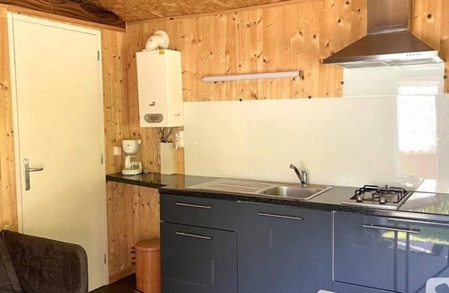 Angicourt Ski Chalet | ZEcamping 2 étoiles animaux acceptés locatif TV clim 25m2 2 pers