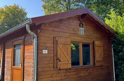 Angicourt Ski Chalet | ZEcamping 2 étoiles animaux acceptés locatif TV clim 25m2 2 pers