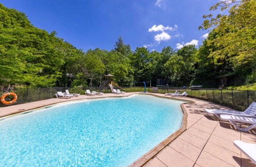 Fenouillet House | ZEcamping 2* pataugeoire piscine chalet 13m2 3 pers