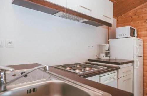 Monclar-de-Quercy Ski Chalet | ZEcamping 3 étoiles dog friendly avec piscine couverte et chauffée
