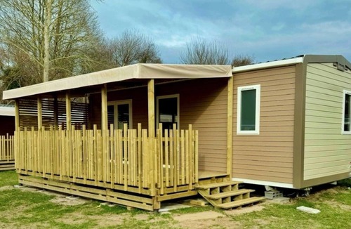 Mers-les-Bains House | ZEcamping 3 étoiles 3km plage piscine couverte mobil-home TV BBQ 32m2
