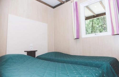 Moncontour Ski Chalet | ZEcamping 3 étoiles animaux acceptés espace aquatique