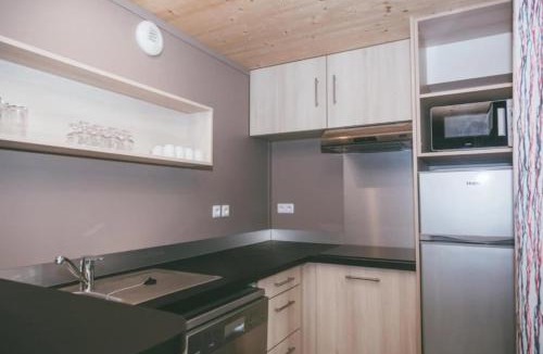 Malansac Ski Chalet | ZEcamping 3 étoiles animaux acceptés piscine et restaurant