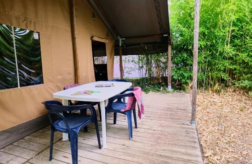 Lussas House | ZEcamping 3 étoiles animé piscine chauffée pet friendly locatif 20m2 5 pers